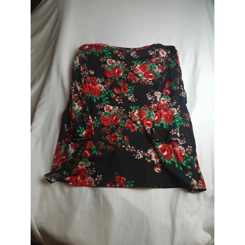 Pioneer Woman Floral V-Neck Tunic Top XL Black Red Rose 3/4 Sleeve